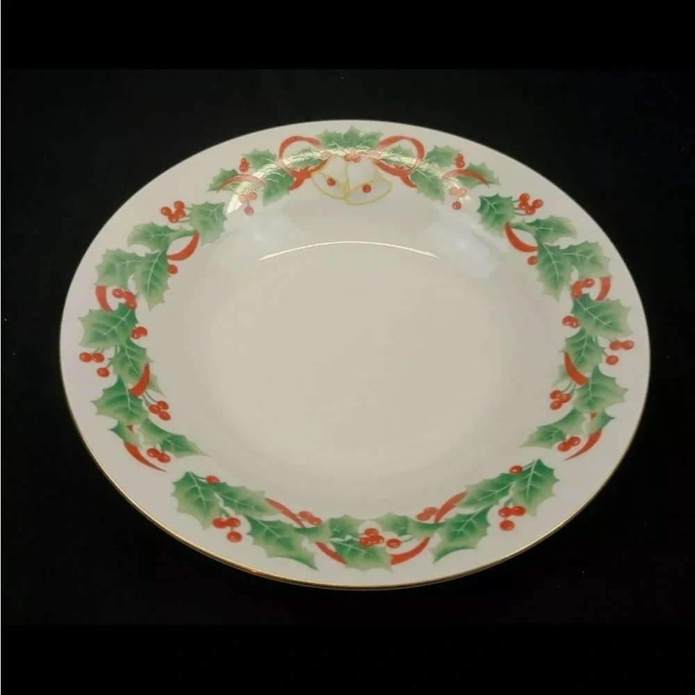 Sango Noel 1990 China 5 Piece Place Setting Christmas Bells Holly Berries Ribbon